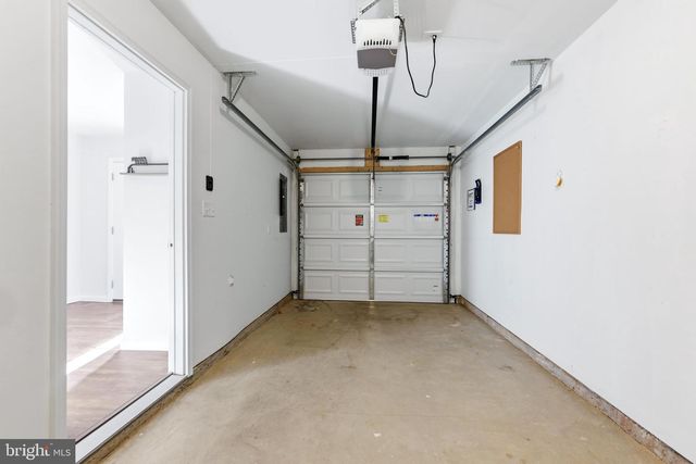 64 HOLSTEIN DR, Hanover, PA 17331