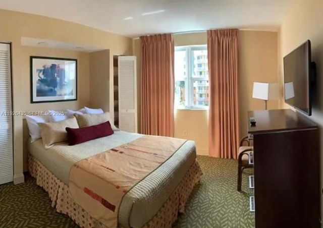 16690 Blatt Blvd B, Weston, FL 33326