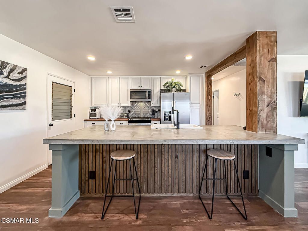 Image 19 of property listing at 4606 Adam Road, Simi Valley, CA 93063