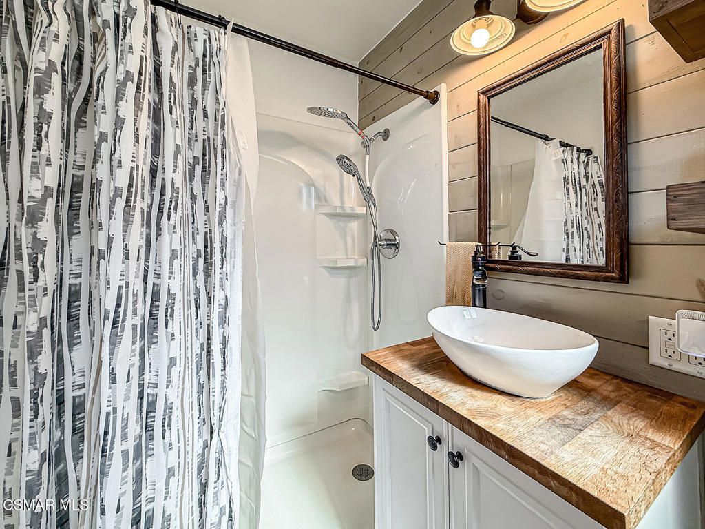 Image 37 of property listing at 4606 Adam Road, Simi Valley, CA 93063