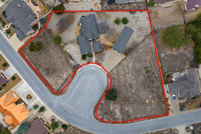 1894 Summit Top Dr, Kerrville, TX 78028