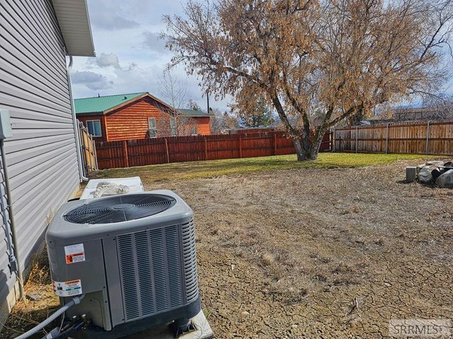 1104 Taft Avenue, Salmon, ID 83467