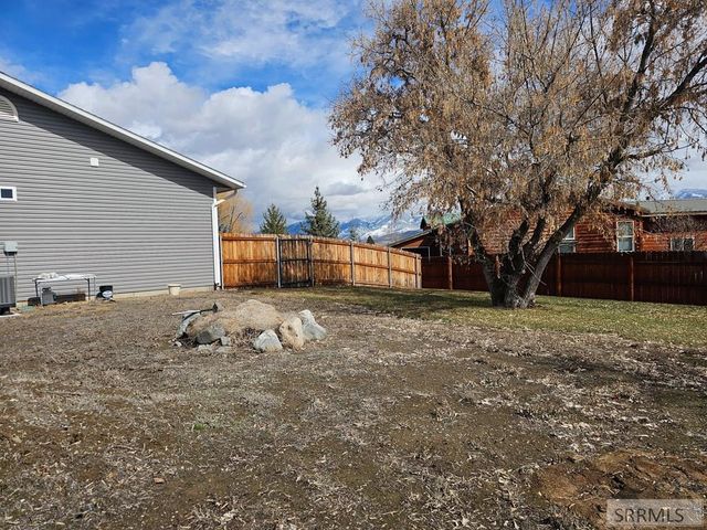 1104 Taft Avenue, Salmon, ID 83467