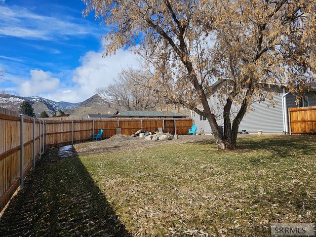 1104 Taft Avenue, Salmon, ID 83467