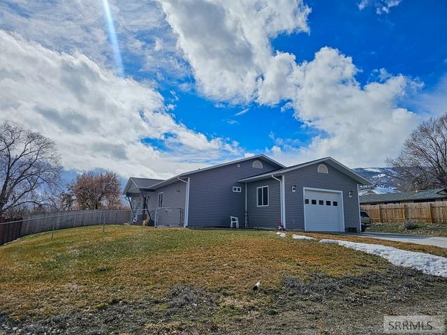 1104 Taft Avenue, Salmon, ID 83467