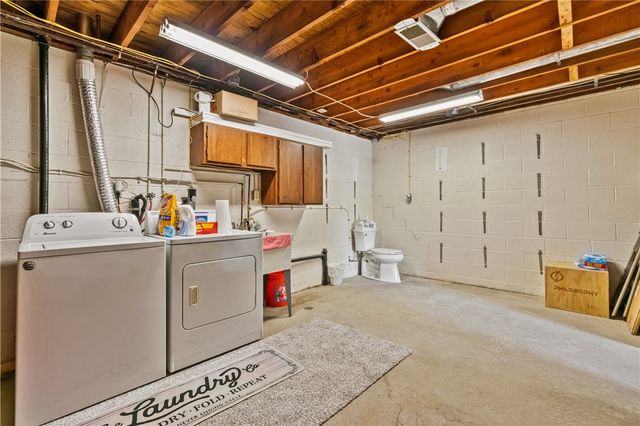 2902 Darlington Rd 502, Chippewa Twp, PA 15010