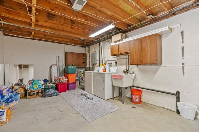 2902 Darlington Rd 502, Chippewa Twp, PA 15010