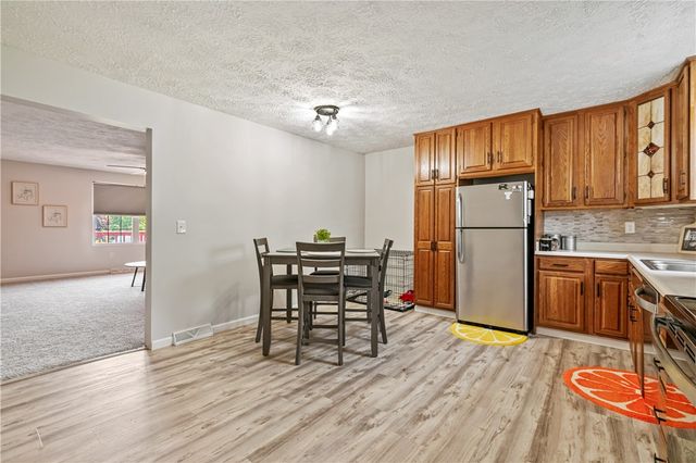 2902 Darlington Rd 502, Chippewa Twp, PA 15010