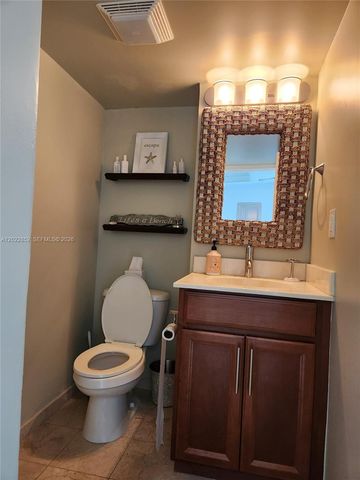 10275 Collins Ave 824, Bal Harbour, FL 33154