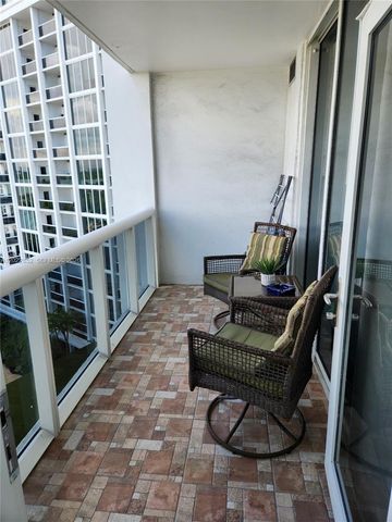 10275 Collins Ave 824, Bal Harbour, FL 33154
