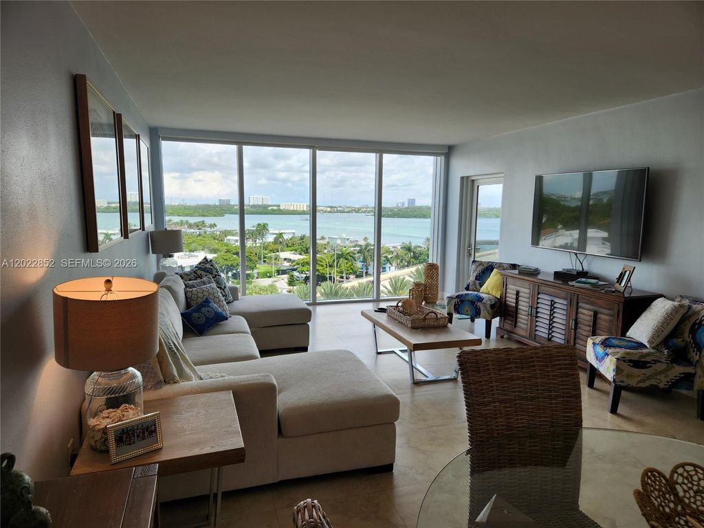 10275 Collins Ave 824, Bal Harbour, FL 33154