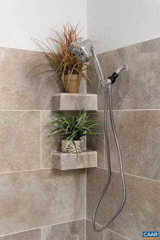 1509 SE 6TH ST, Charlottesville, VA 22902