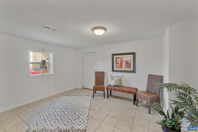 1509 SE 6TH ST, Charlottesville, VA 22902