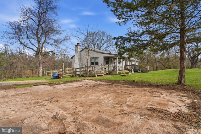 34 AQUEDUCT RD, Washington Crossing, PA 18977
