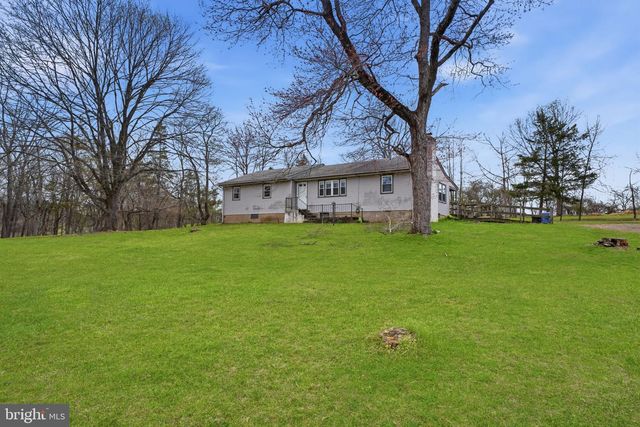 34 AQUEDUCT RD, Washington Crossing, PA 18977