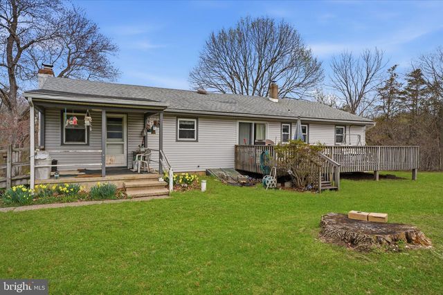 34 AQUEDUCT RD, Washington Crossing, PA 18977