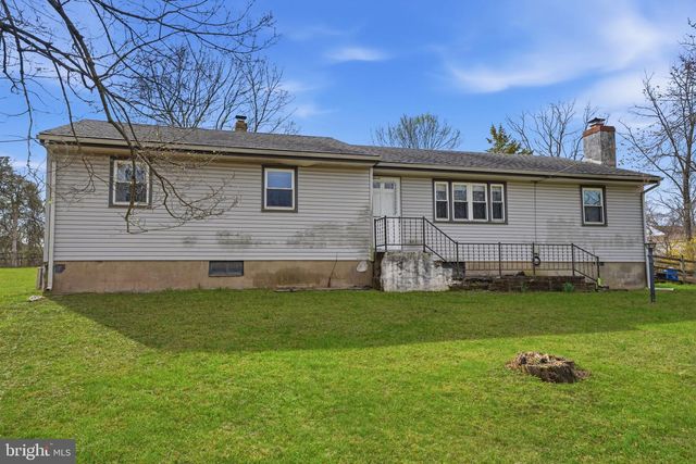 34 AQUEDUCT RD, Washington Crossing, PA 18977
