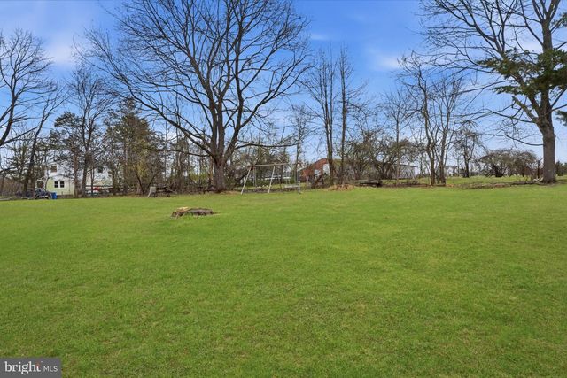 34 AQUEDUCT RD, Washington Crossing, PA 18977
