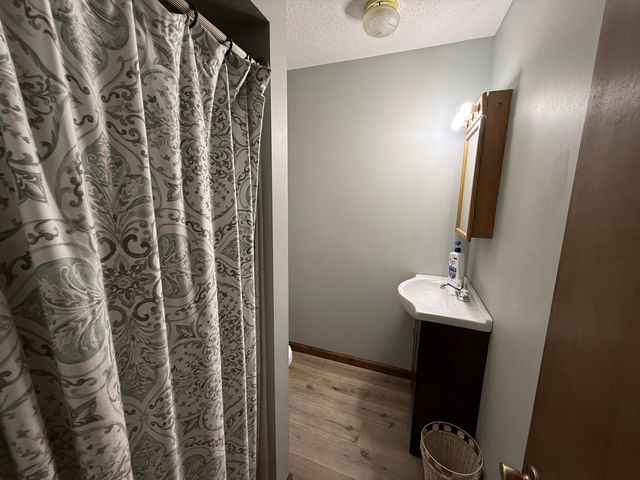 1401 E St Louis Street, West Frankfort, IL 62896