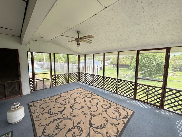 1401 E St Louis Street, West Frankfort, IL 62896