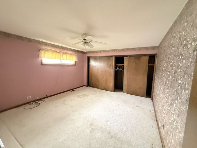 1401 E St Louis Street, West Frankfort, IL 62896