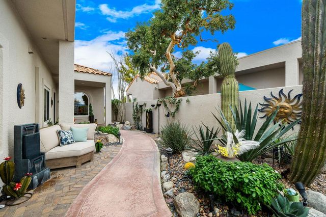 71 Augusta Drive, Rancho Mirage, CA 92270