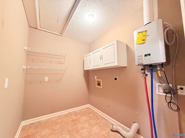 90 Bayside Lane, Arab, AL 35016