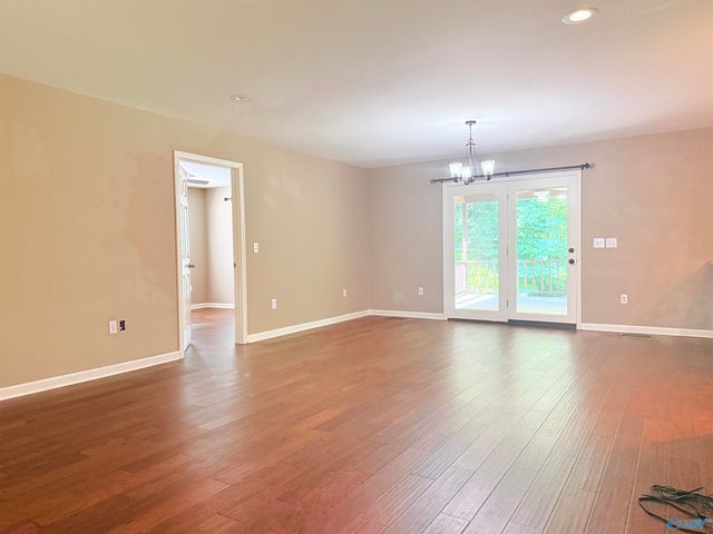 90 Bayside Lane, Arab, AL 35016