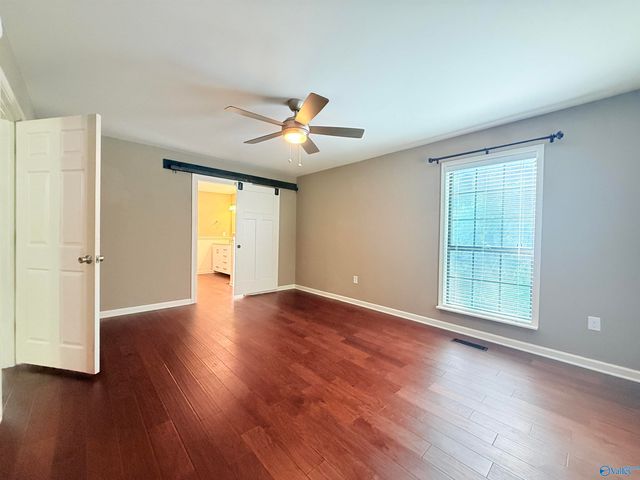 90 Bayside Lane, Arab, AL 35016