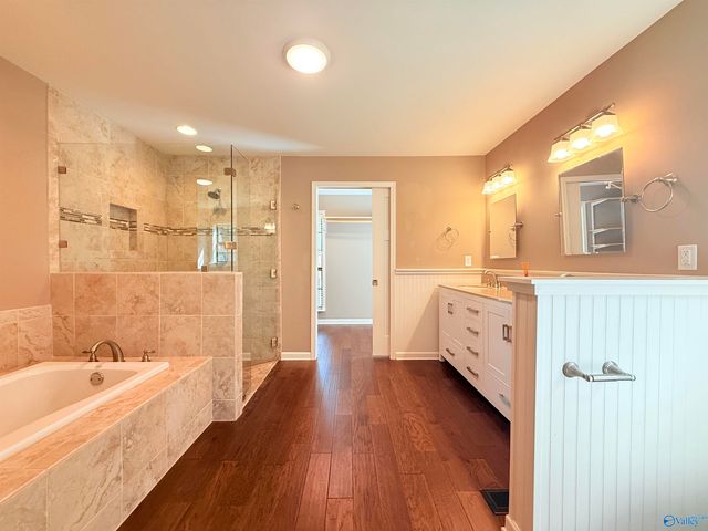 90 Bayside Lane, Arab, AL 35016
