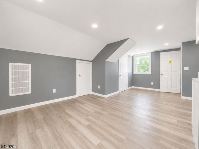 57 Highland St, Paterson City, NJ 07524