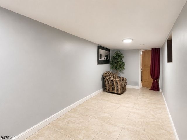 57 Highland St, Paterson City, NJ 07524