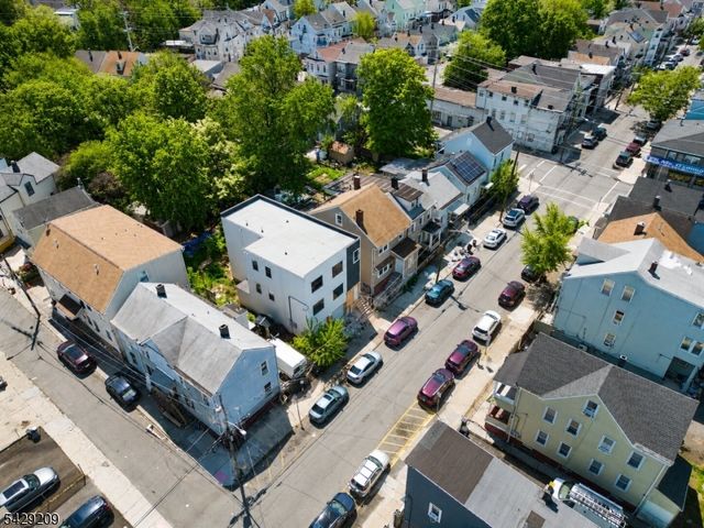 57 Highland St, Paterson City, NJ 07524