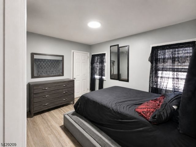 57 Highland St, Paterson City, NJ 07524