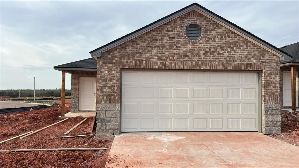 1108 Colt Drive, Guthrie, OK 73044