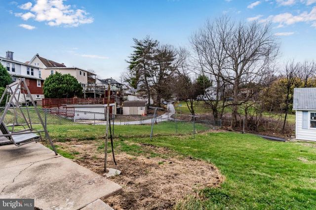 425 FAIRVIEW AVE, Enola, PA 17025