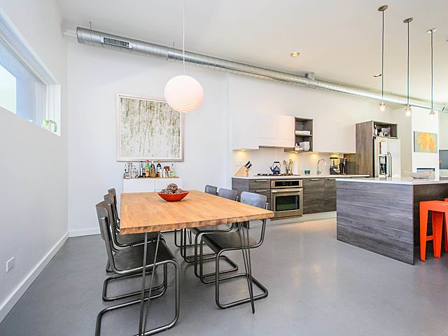 2803 W Shakespeare Avenue, Chicago, IL 60647