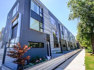 2803 W Shakespeare Avenue, Chicago, IL 60647