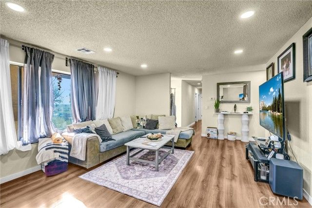 50047 250th, Lancaster, CA 93536