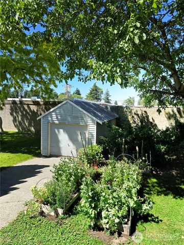 1009 McLean Road, Mount Vernon, WA 98273