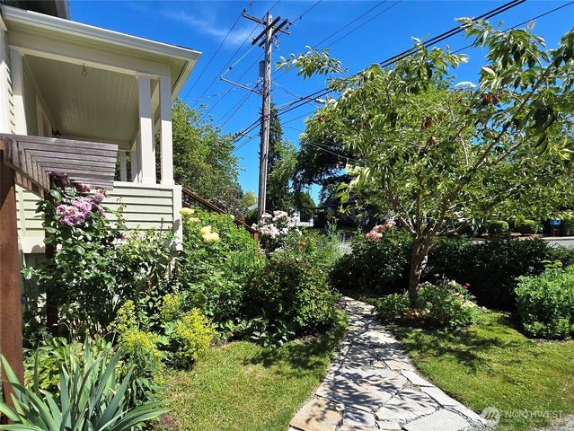 1009 McLean Road, Mount Vernon, WA 98273