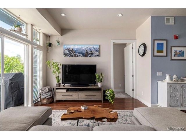 1488 Madison St 307, Denver, CO 80206