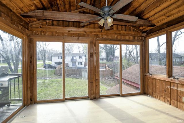 624 Forest Park Drive, Newburgh, IN 47630