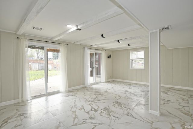 624 Forest Park Drive, Newburgh, IN 47630