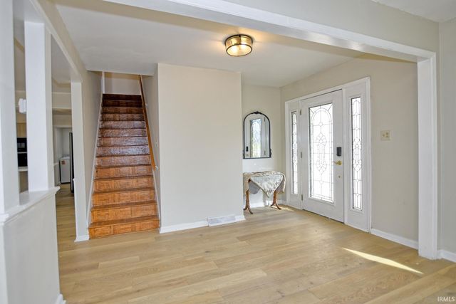 624 Forest Park Drive, Newburgh, IN 47630