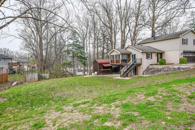 624 Forest Park Drive, Newburgh, IN 47630