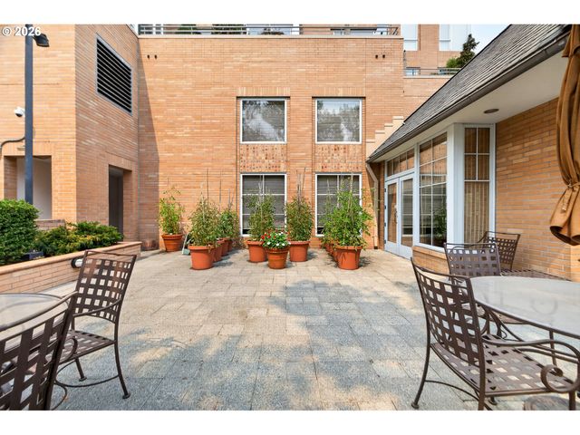 1132 Sw 19TH Ave 309, Portland, OR 97205