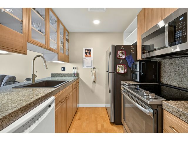 1132 Sw 19TH Ave 309, Portland, OR 97205
