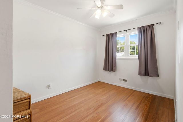 17 Knoll Terrace, Hazlet, NJ 07730