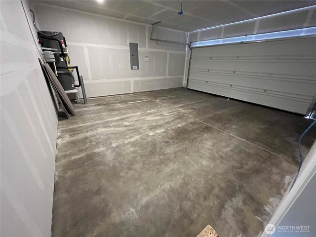 221 NE Belfair Station Drive, Belfair, WA 98528